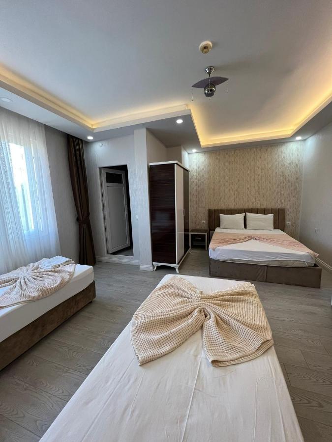 Grand Black Hotel 梅尔辛 客房 照片