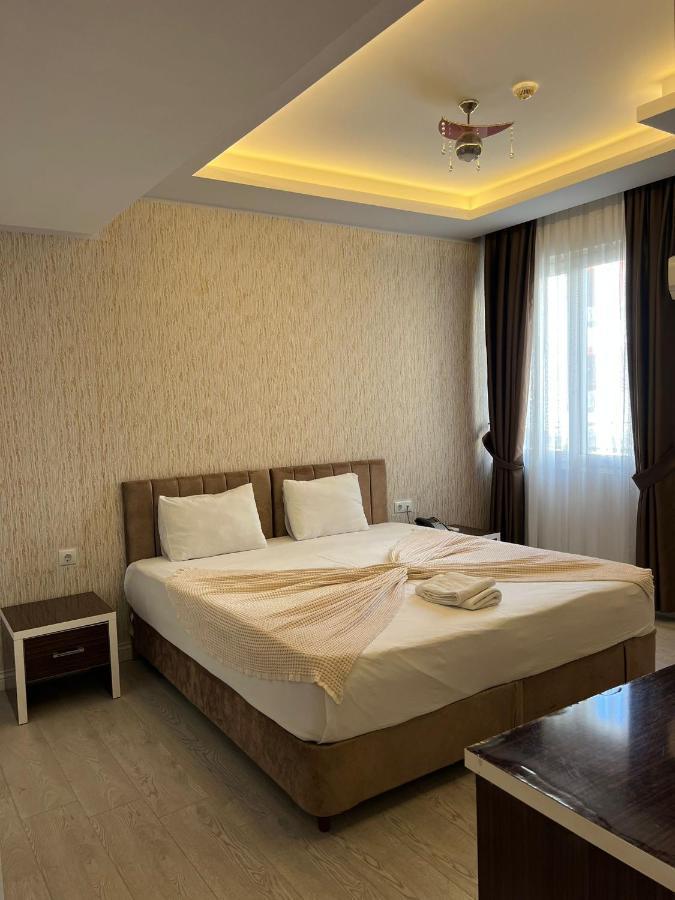 Grand Black Hotel 梅尔辛 客房 照片
