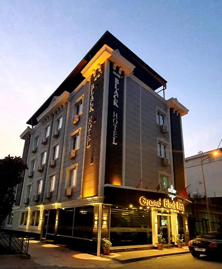 Grand Black Hotel 梅尔辛 外观 照片
